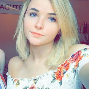 Meet your Posher, Amber